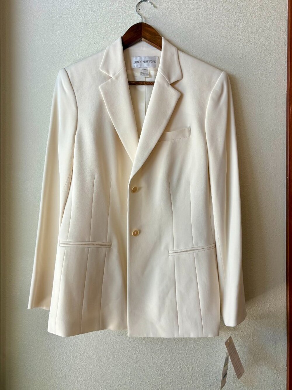 NWT Vintage Jones New York 100% Silk Ivory White Blazer Tailored Look Size 10